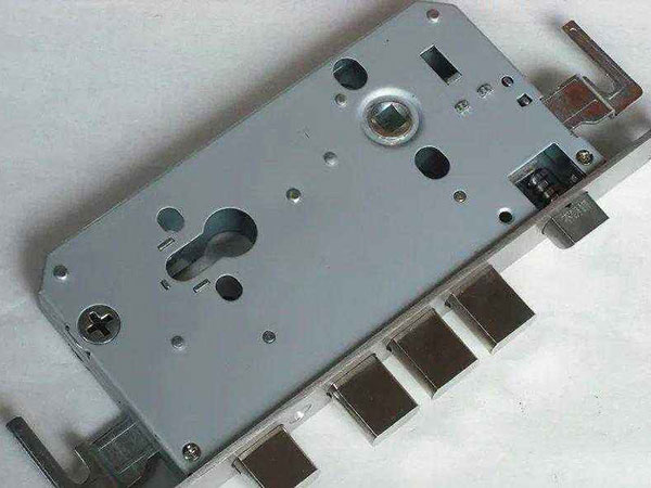 阳西24小时上门开锁公司